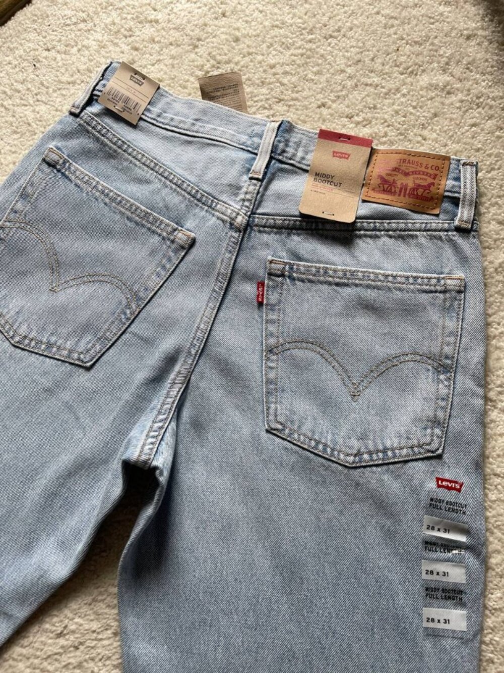 NWT Levi's Middy Bootcut Light Wash Women's Jeans Size 28/31 - Picture 4 of 12